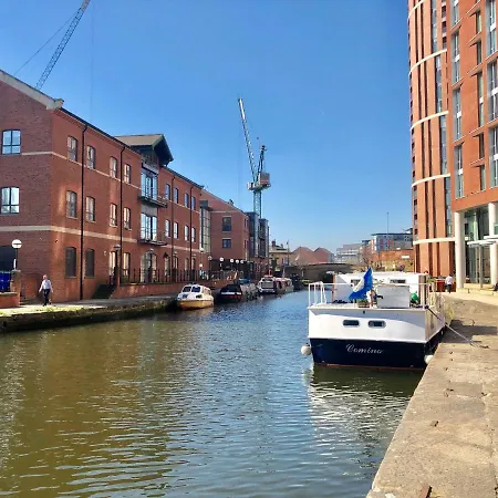 Apartment Canal Waterside